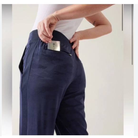 ATHLETA Brooklyn Ankle Camo Pant Navy Size 20 - Picture 4 of 16